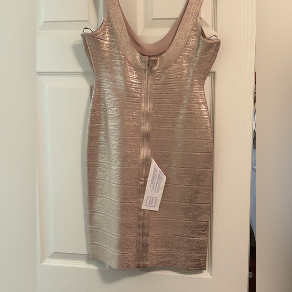 Herve leger rose shimmer short dress - Picture 4 of 7